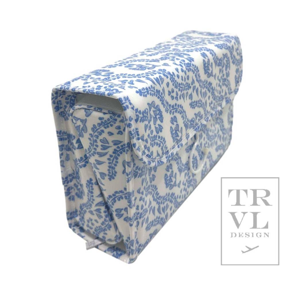 Luxe Gloss Hanging Toiletry Case - All Heart Blue