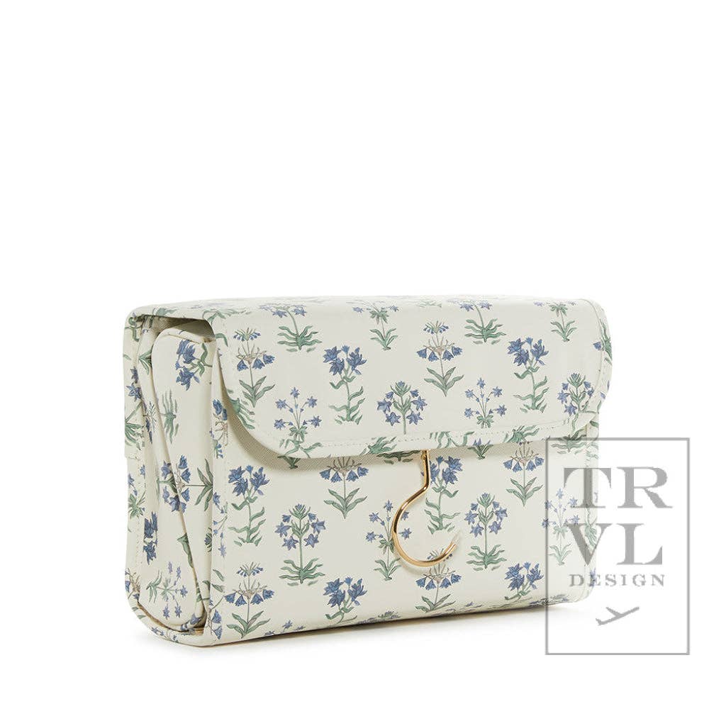 Luxe Hanging Toiletry Case Provence With Green Pinstripe
