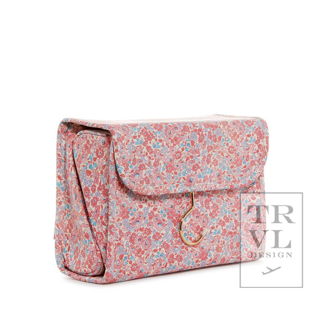 Luxe Hanging Toiletry Case Marseille With Pink Pinstripe