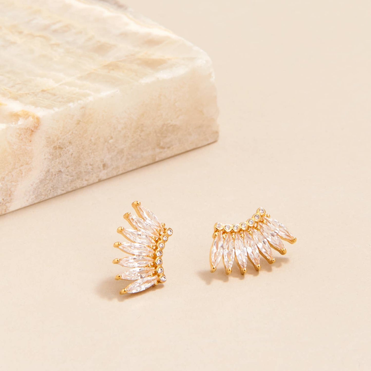 Petite Crystal Madeline Studs Gold / Clear