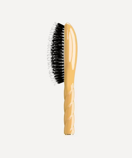 N.03 The Gentle Scalp Care The Essential Softness Brush