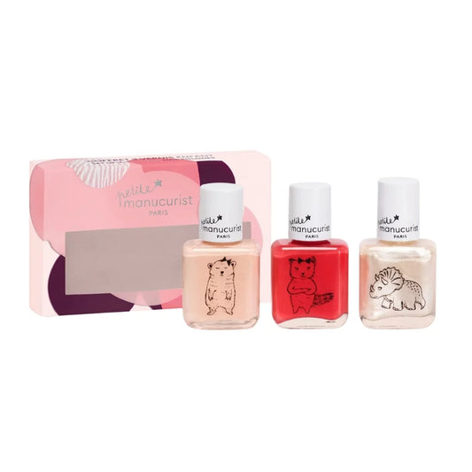Trio Petite Manucurist